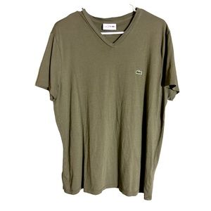 EUC LACOSTE SIZE LARGE VNECK T-SHIRT. VNECK